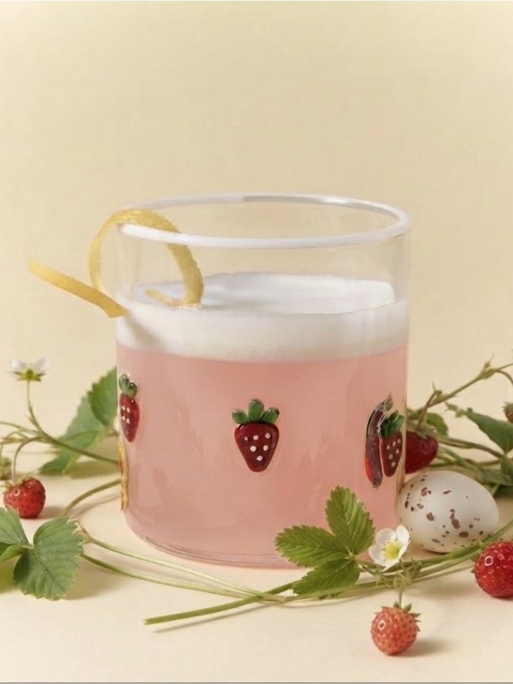 Anthropologie Icon Juice Glass Strawberry New in Box